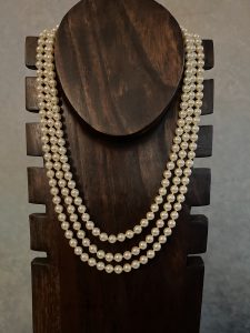 Pearl Necklace, Gold Clasp