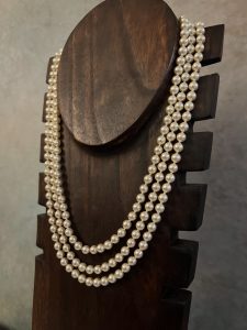 Pearl Necklace, Gold Clasp
